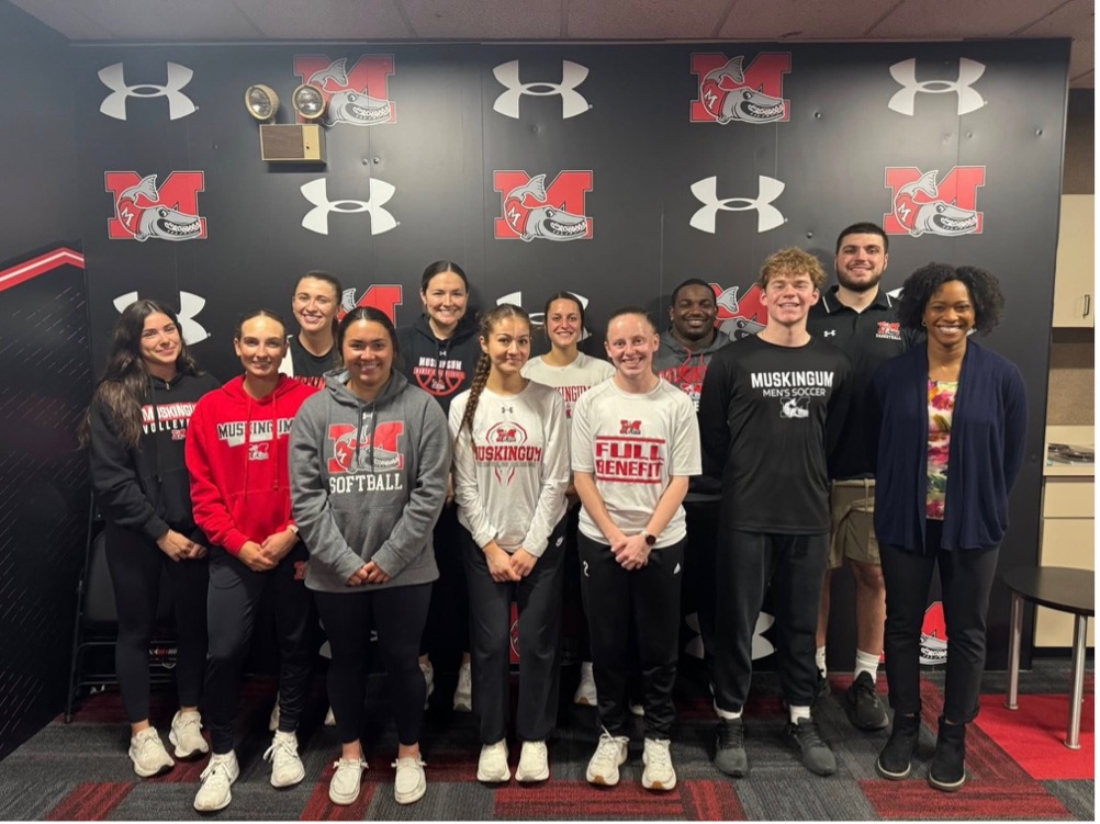 Students with Ivy Watts