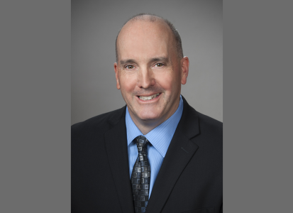 adam holmes headshot