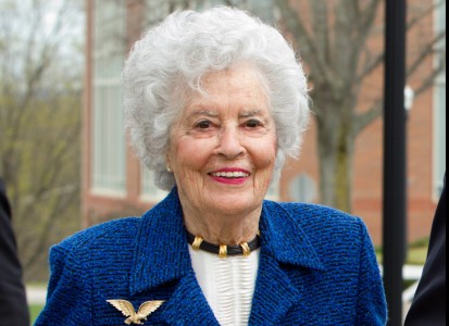 Annie Castor Glenn '42