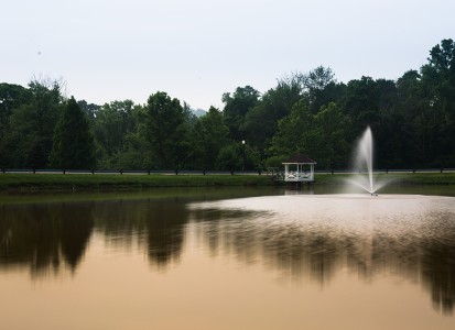 university lake and fountain